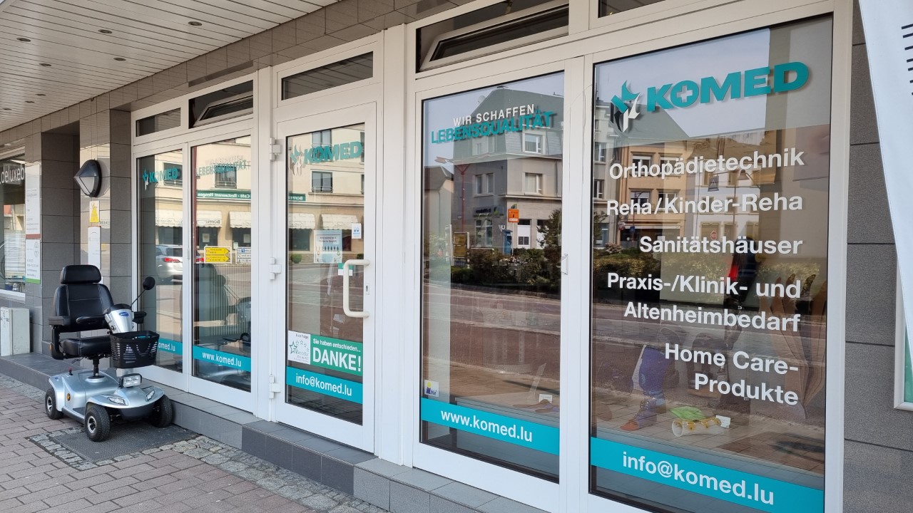 Komed Foto